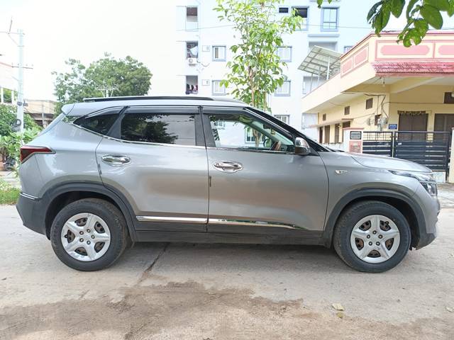 https://images10.gaadi.com/usedcar_image/4187476/original/475e6dbed9326f4ca8c144a89203a36f.jpg?imwidth=6401