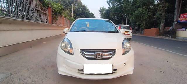 https://images10.gaadi.com/usedcar_image/4187485/original/processed_f7698f64c8e5a7be0ef53f2ea48a4ecf.jpg?imwidth=6400