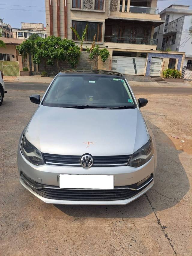 https://images10.gaadi.com/usedcar_image/4187499/original/processed_b8ab2ffb9d2bd1e3abafb4cf72b122ee.jpg?imwidth=6402