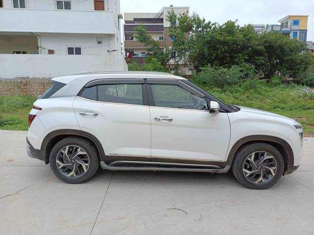 https://images10.gaadi.com/usedcar_image/4187503/original/29705fabd6f2a7adc4f26a9e597ab829.jpg?imwidth=6401