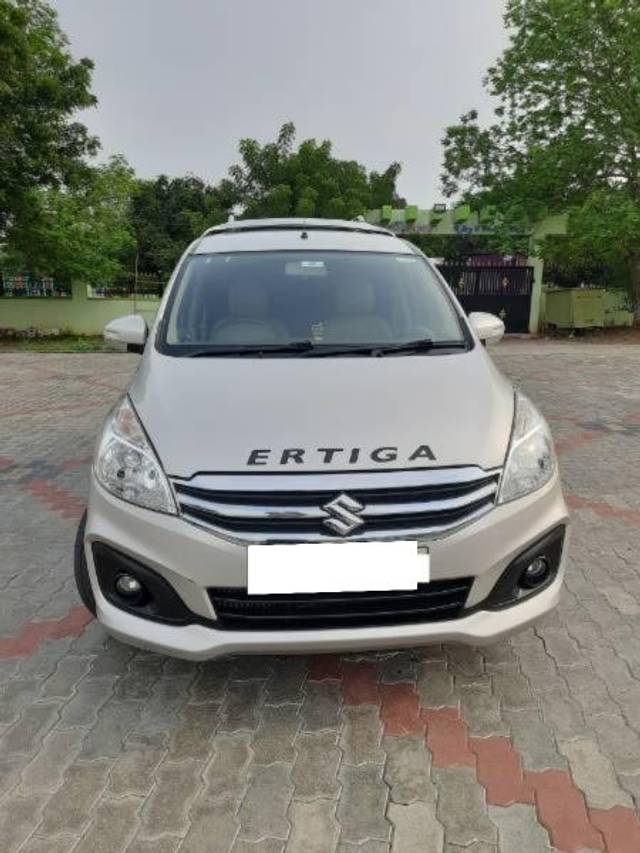 https://images10.gaadi.com/usedcar_image/4187516/original/processed_9d1550c4-0988-40d9-9871-6d55c2349c2f.jpg?imwidth=6402