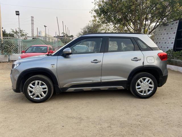 https://images10.gaadi.com/usedcar_image/4187544/original/processed_107f390f9a9eb9e7d037438a489ba9e1.JPG?imwidth=6402