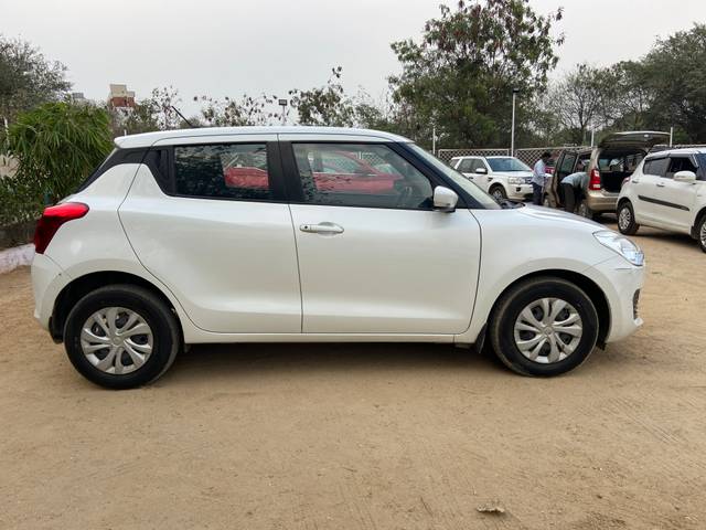 https://images10.gaadi.com/usedcar_image/4187588/original/fc161a3a8761148519f17756de145d24.JPG?imwidth=6401