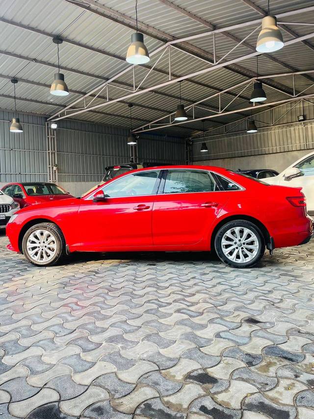 https://images10.gaadi.com/usedcar_image/4187638/original/processed_78785f900e7775545b6ceb79c1034898.jpg?imwidth=6402