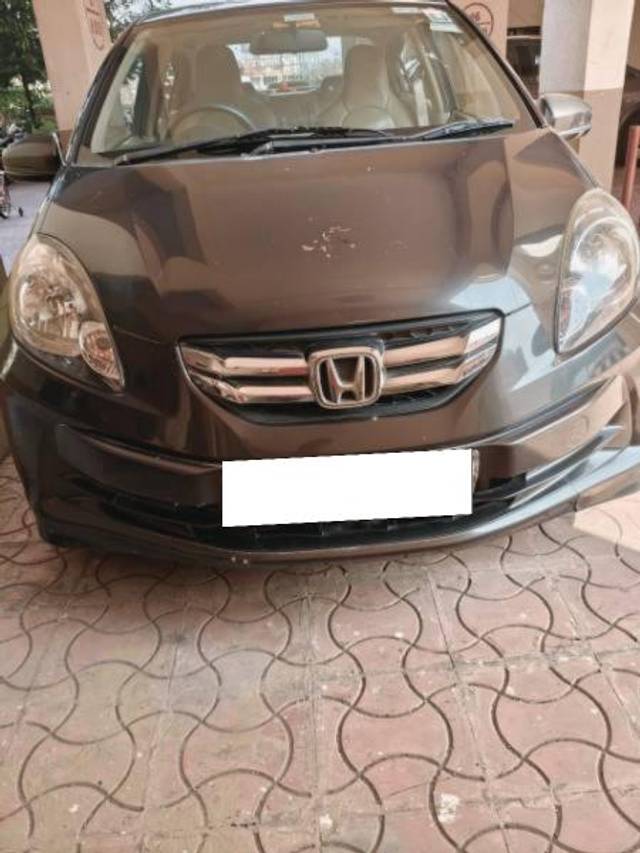 https://images10.gaadi.com/usedcar_image/4187661/original/processed_b28cd9bf-7dde-4b9d-b736-e3cbd8d5417b.jpg?imwidth=6400