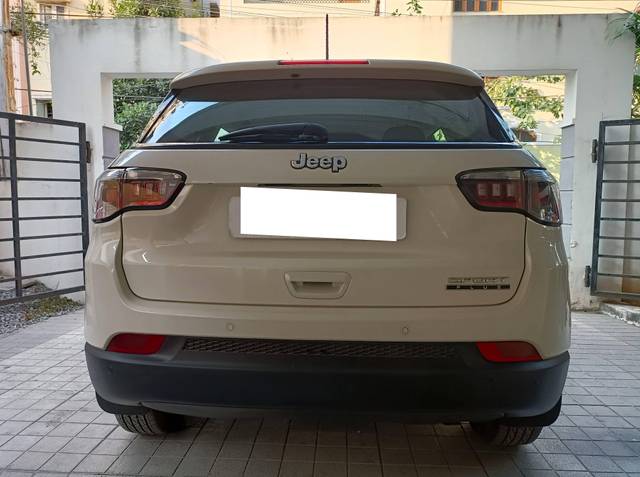 https://images10.gaadi.com/usedcar_image/4187677/original/processed_547bcd1b5f94ee70e0621631282275bb.jpg?imwidth=6401