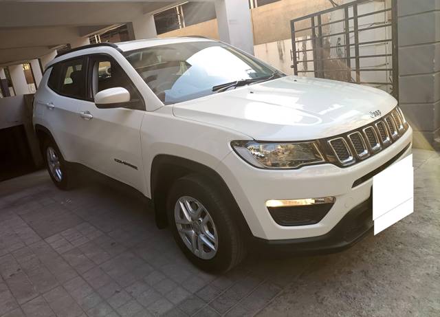 https://images10.gaadi.com/usedcar_image/4187677/original/processed_b744303dac73d9b7509538cde56ffc9c.jpg?imwidth=6400