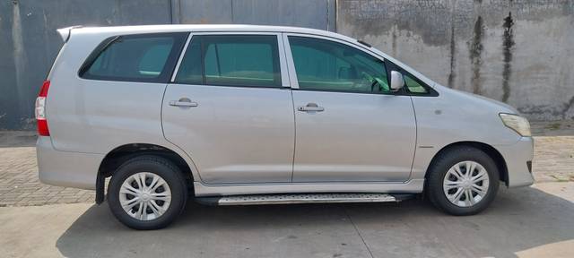 https://images10.gaadi.com/usedcar_image/4187756/original/fa87c9525f299e32681cbd179a425114.jpg?imwidth=6401