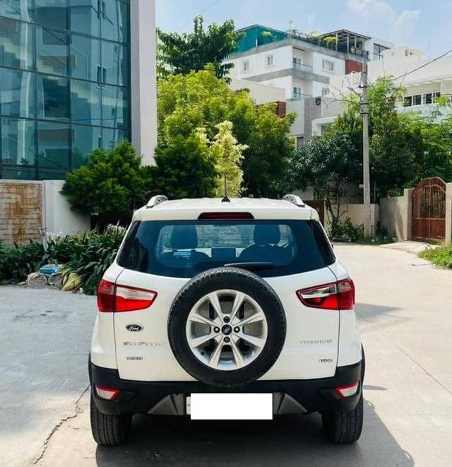 https://images10.gaadi.com/usedcar_image/4187797/original/processed_0dfa5e2190b70273e0322e0bb171545d.jpeg?imwidth=6402