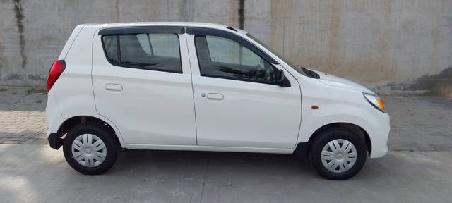 https://images10.gaadi.com/usedcar_image/4187810/original/0a0a91fab500dbed570b2f75caf11371.jpg?imwidth=6401