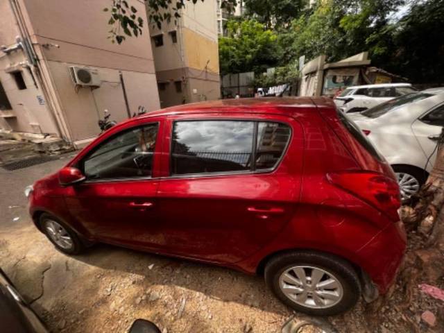 https://images10.gaadi.com/usedcar_image/4187826/original/processed_3b8ddb69-29a9-43cc-97ef-c372c61dec3a.jpg?imwidth=6401