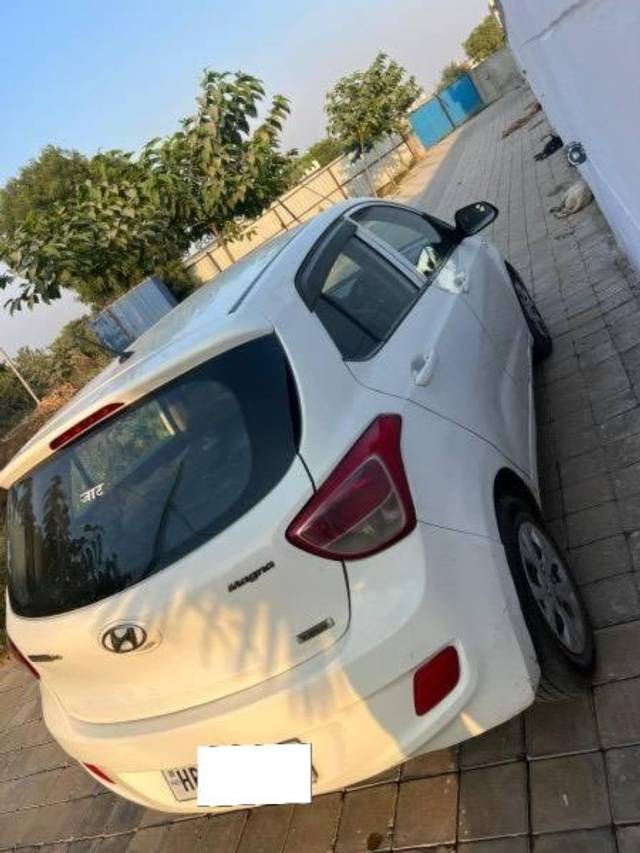 https://images10.gaadi.com/usedcar_image/4187905/original/processed_3f218adf-5d15-454d-abcb-4833a85ba7ab.jpg?imwidth=6402