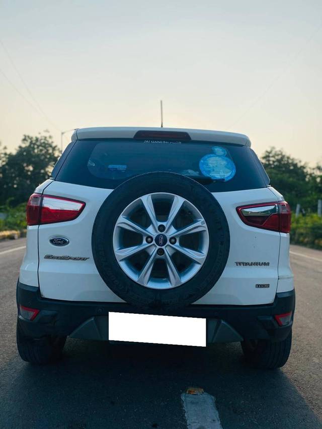 https://images10.gaadi.com/usedcar_image/4188061/original/processed_244671b641d15c0f77ec50eaca5483e4.jpg?imwidth=6402