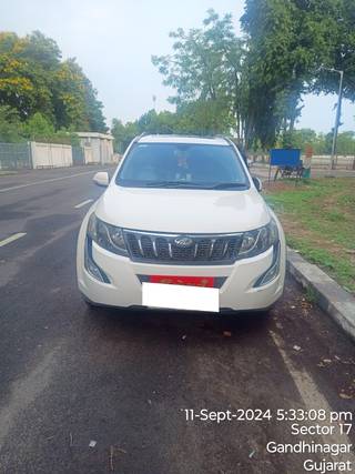 Mahindra XUV500 Mahindra XUV500 AT W10 1.99 mHawk