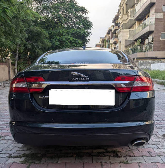 https://images10.gaadi.com/usedcar_image/4188139/original/processed_1b7c8e78d7c98c35341d33489aa6c9dc.png?imwidth=6402