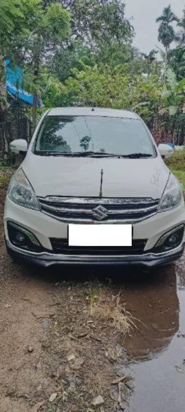 https://images10.gaadi.com/usedcar_image/4188151/original/processed_18200bcf-ed59-4f75-b65a-7168ebb21eec.jpg?imwidth=6402