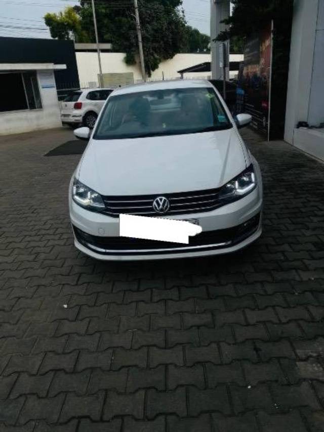 https://images10.gaadi.com/usedcar_image/4188262/original/processed_71b2fee0-7282-453c-b6f9-00ea34f2cfcc.jpeg?imwidth=6402