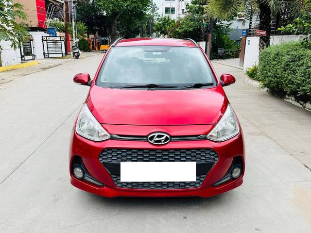 https://images10.gaadi.com/usedcar_image/4188323/original/processed_1a758816eb0930b56952cf0c768574c2.jpg?imwidth=6402