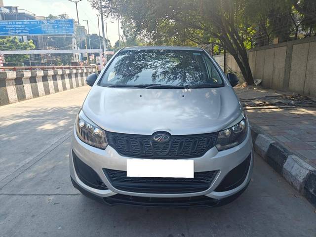 https://images10.gaadi.com/usedcar_image/4188377/original/processed_9288b70ff3cb197c0602d7356edac1ac.jpg?imwidth=6402