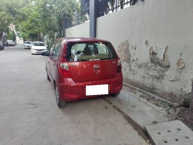 https://images10.gaadi.com/usedcar_image/4188486/original/2dca92aa345eb94e3e769749abbb9a84.jpg?imwidth=6401