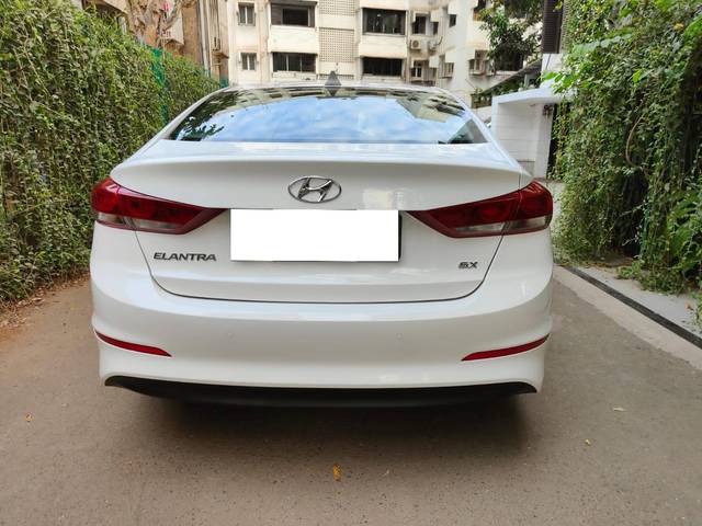 https://images10.gaadi.com/usedcar_image/4188505/original/processed_a29608c29c8f2963ff88f754a771784a.jpg?imwidth=6401