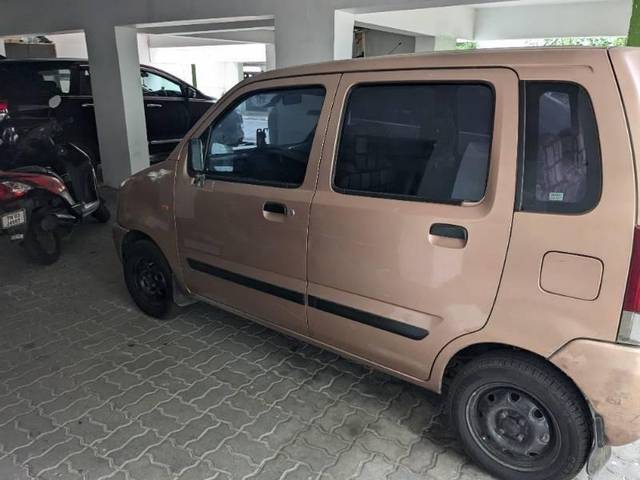 https://images10.gaadi.com/usedcar_image/4188514/original/processed_2ddf5e87-89fe-430e-b54e-6d55aaeb7cdf.jpg?imwidth=6402