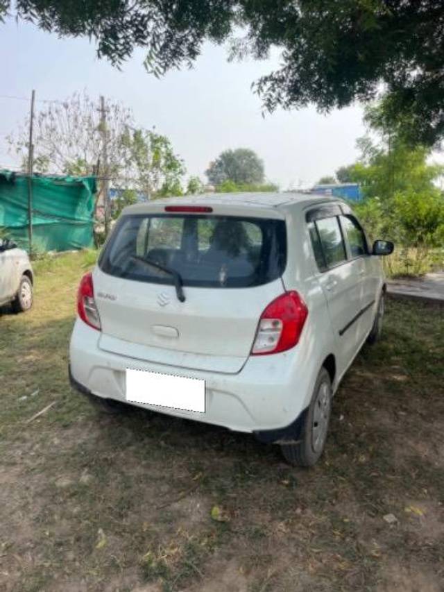 https://images10.gaadi.com/usedcar_image/4188543/original/processed_1f3ee34f-de6f-433b-8ede-527f9596d65d.jpg?imwidth=6401