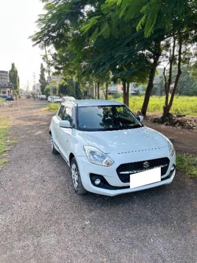 https://images10.gaadi.com/usedcar_image/4188599/original/processed_241ff384-9f0f-48a2-8bf4-25eed985a97e.jpg?imwidth=6400