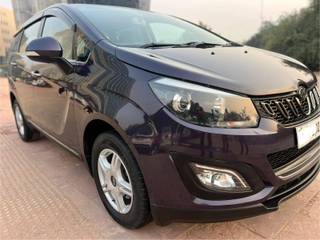 Mahindra Marazzo Mahindra Marazzo M6