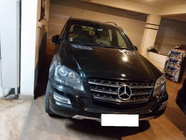 https://images10.gaadi.com/usedcar_image/4188628/original/processed_ad201075-8cdb-4d5d-b7b4-30e972e8837d.jpg?imwidth=6400