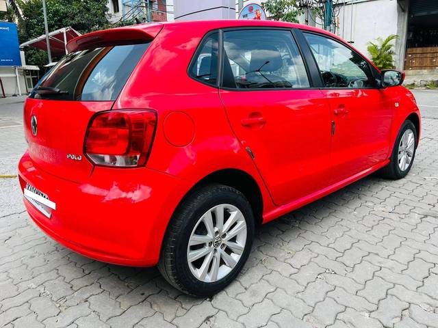 https://images10.gaadi.com/usedcar_image/4188654/original/processed_60dbf8ad0f22d4690e0e65ef939e0ee4.jpg?imwidth=6401