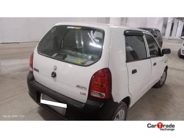 https://images10.gaadi.com/usedcar_image/4188694/original/processed_217175a84f8dba342d9b377cb14a09a3.jpg?imwidth=6402