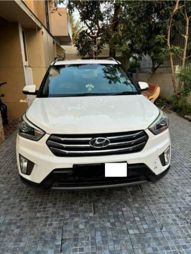 https://images10.gaadi.com/usedcar_image/4188698/original/processed_928b8f8b-2f7b-475b-b861-d2e74850eb1a.jpeg?imwidth=6402