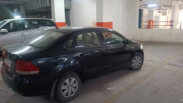 https://images10.gaadi.com/usedcar_image/4188763/original/c37ff203aeb698c05aba6e46b1423996.jpg?imwidth=6402