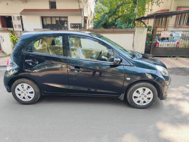 https://images10.gaadi.com/usedcar_image/4188785/original/processed_e64a12ffc9fa7fe3d3d327aa89186bec.jpg?imwidth=6402