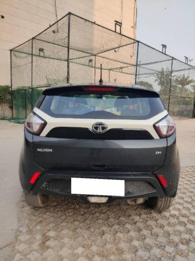 https://images10.gaadi.com/usedcar_image/4189004/original/processed_308a3d13-5c55-4c9b-9bc5-4773e54fc2fb.jpg?imwidth=6402