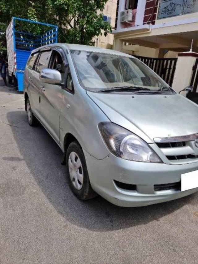 https://images10.gaadi.com/usedcar_image/4189058/original/processed_2a952a81-4ce4-4a18-af2a-1a28d08bbfbe.jpg?imwidth=6401