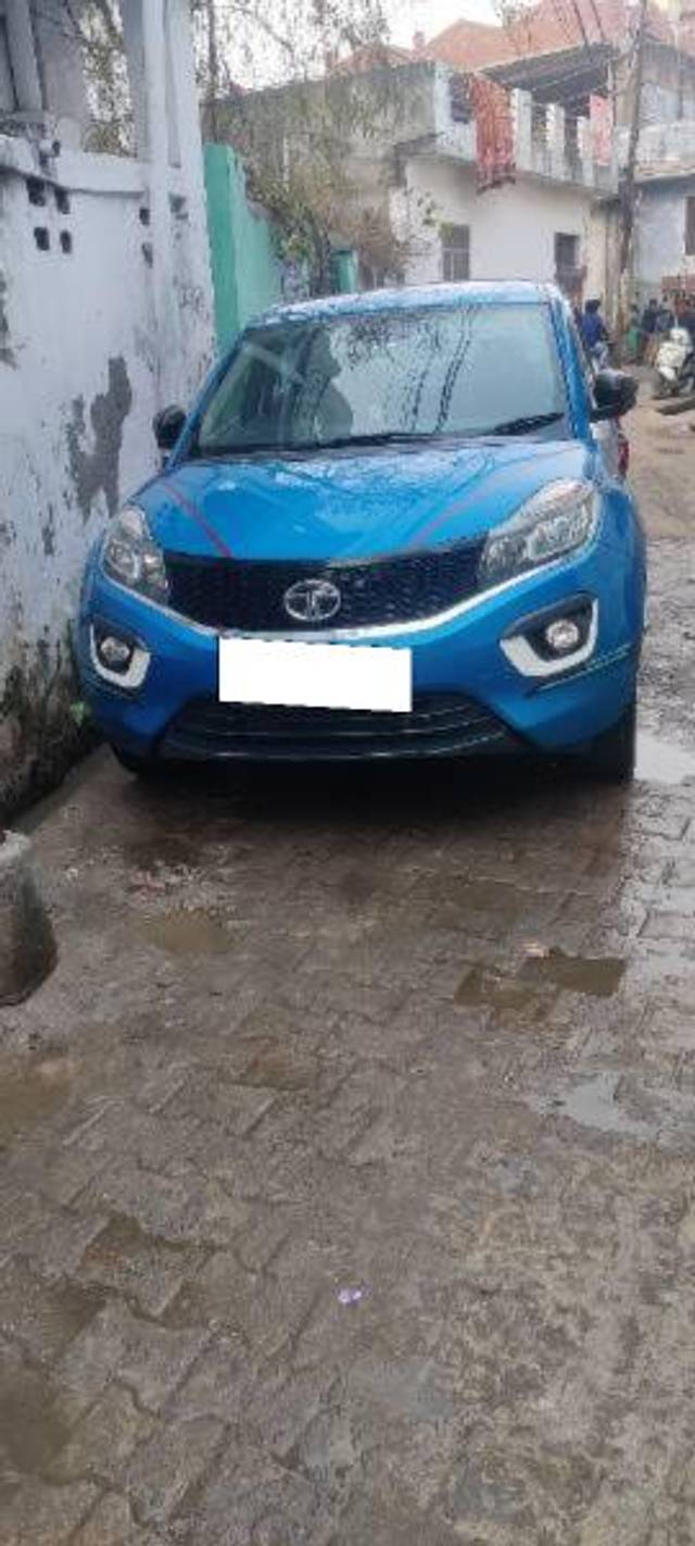 https://images10.gaadi.com/usedcar_image/4189145/original/processed_fc31526a-9aa9-462c-ad1d-d8d50638a89e.jpg?imwidth=6400