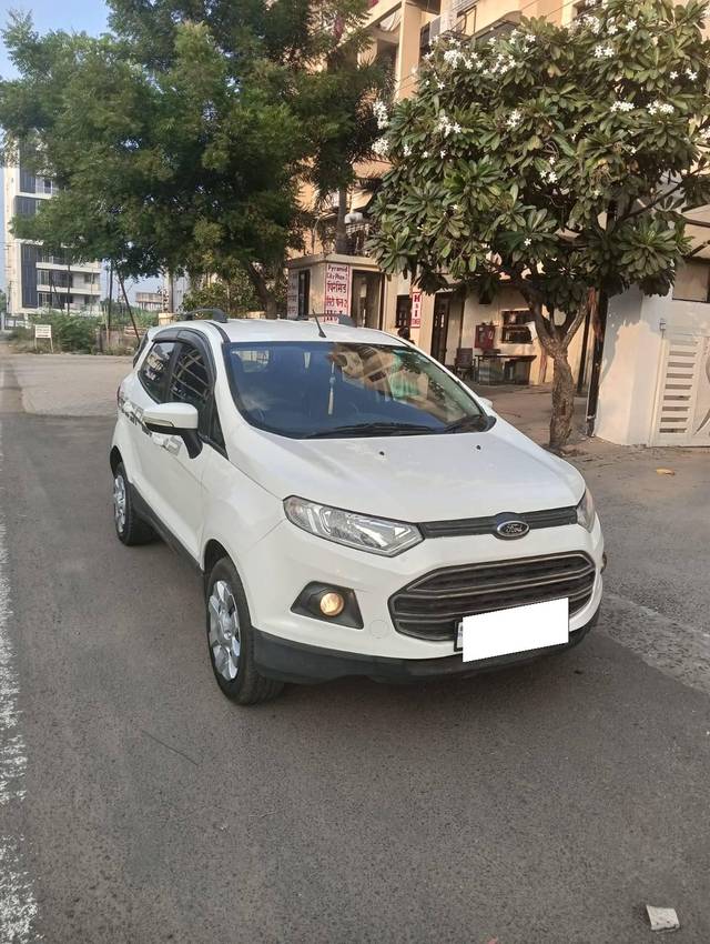 https://images10.gaadi.com/usedcar_image/4189221/original/processed_42b64221c320ad49667deacf16f1e300.jpg?imwidth=6400