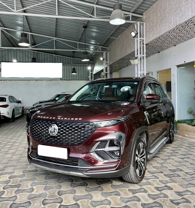 https://images10.gaadi.com/usedcar_image/4189240/original/processed_9ce69229dede2ae37988245050d6e504.jpg?imwidth=6400