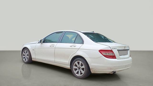 https://images10.gaadi.com/usedcar_image/4189245/original/processed_a769b1b37a284b9b9d3233046f53730e.jpg?imwidth=6402