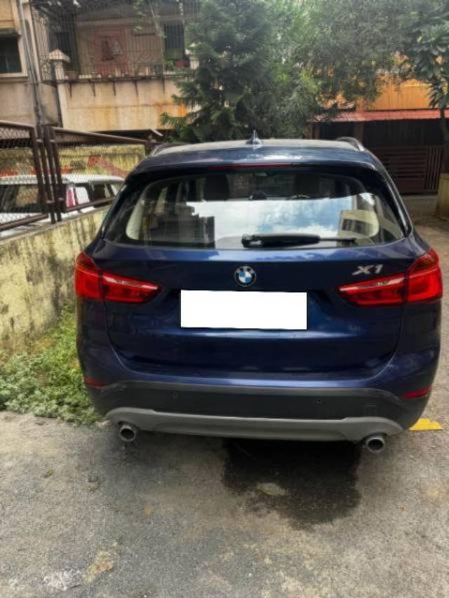 https://images10.gaadi.com/usedcar_image/4189466/original/processed_d571bee2-fa0d-4a8e-9602-8ce55eed3c08.jpg?imwidth=6402