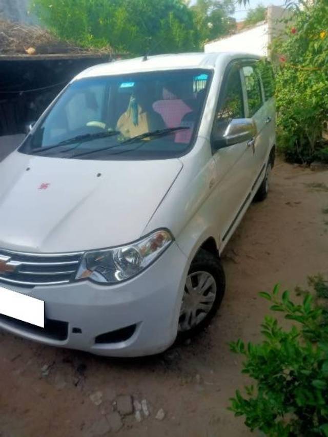 https://images10.gaadi.com/usedcar_image/4189546/original/processed_89521640-5ee7-4b4e-9fb9-8ff3fef20d38.jpg?imwidth=6400