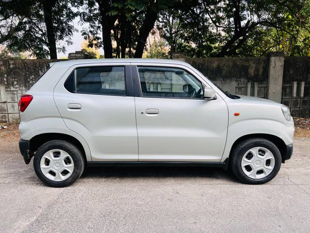 https://images10.gaadi.com/usedcar_image/4189558/original/9aa982e0cc73ab14476d269c72ac86c9.jpg?imwidth=6401