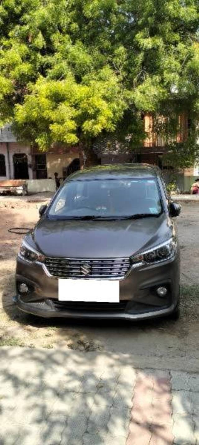 https://images10.gaadi.com/usedcar_image/4189570/original/processed_7071be36-a4a7-457d-9643-315571a10aa6.jpg?imwidth=6402