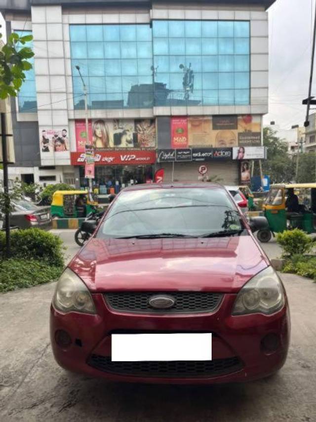 https://images10.gaadi.com/usedcar_image/4189647/original/processed_7e6baf4c-8e5a-446c-bbd1-b8fdabd67a76.jpg?imwidth=6400