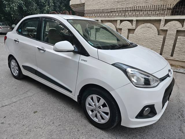 https://images10.gaadi.com/usedcar_image/4189696/original/b1339d759e5a7474f4b3959354feb6c7.jpg?imwidth=6400