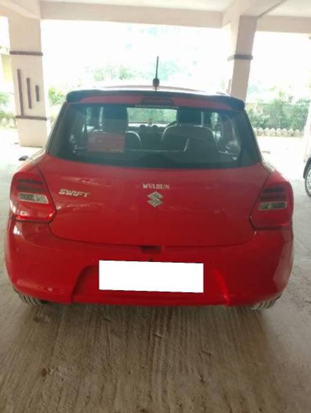 https://images10.gaadi.com/usedcar_image/4189789/original/processed_831bf21d-9558-4ecb-80ce-8f838dbd14c1.jpg?imwidth=6401