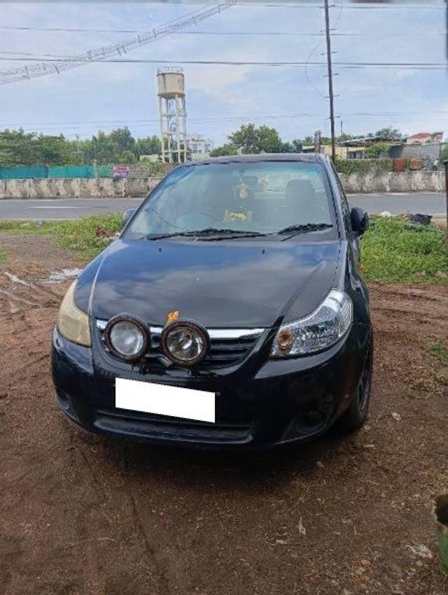 https://images10.gaadi.com/usedcar_image/4189801/original/processed_09bb0a8c-ceb7-4318-b451-81506594570b.jpg?imwidth=6401