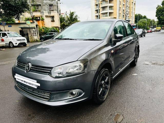 https://images10.gaadi.com/usedcar_image/4189970/original/processed_cba4bf0535f971e4cd555707a73bf7e4.jpg?imwidth=6402